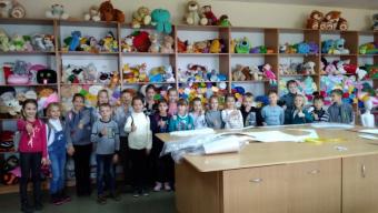 Рованцівські школярі «проінспектували» іграшкову фабрику