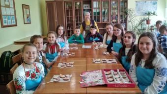 Боратинські школярі виготовляли великоднє печиво